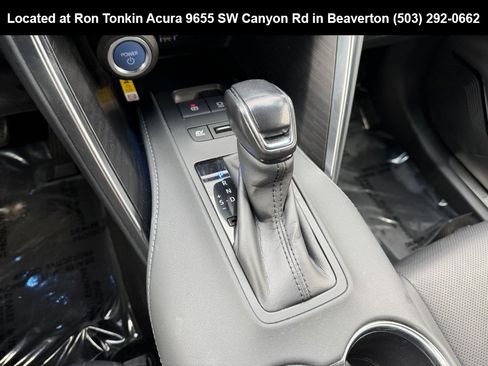 Used 2021 Toyota Venza Limited image 26