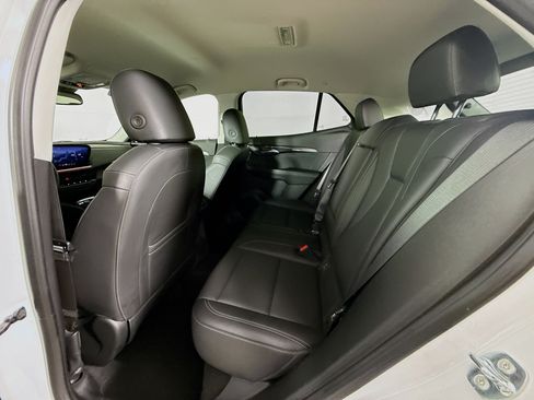 Used 2024 Buick Envision Preferred AWD/4WD image 28
