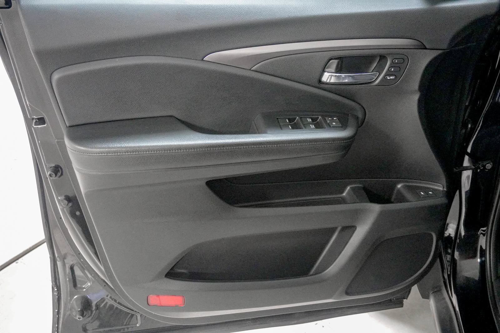 Used 2021 Honda Passport EX-L image 17