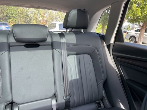 Used 2023 Audi Q5 2.0T Premium w/ Convenience Package image 13