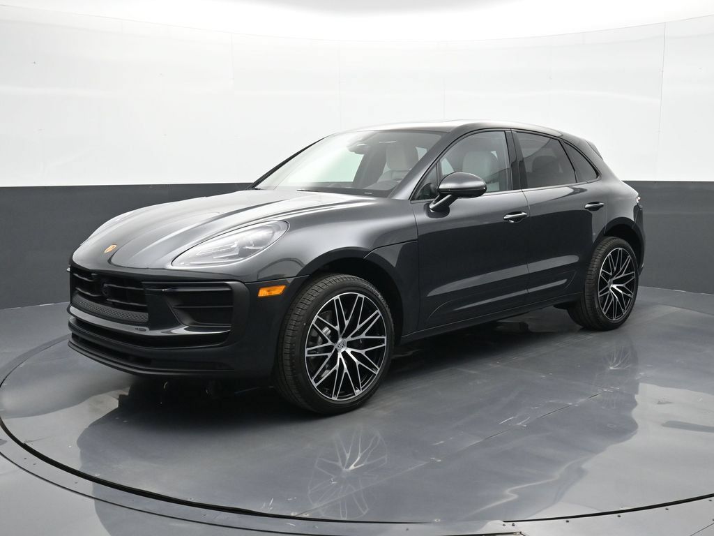 Certified 2026 Porsche Macan AWD/4WD image 1