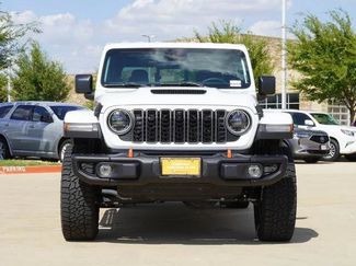 Certified 2025 Jeep Gladiator Mojave AWD/4WD video 2