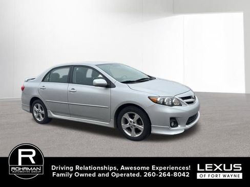 Used 2013 Toyota Corolla S image 5