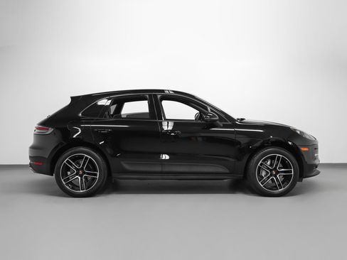 Certified 2021 Porsche Macan AWD/4WD image 13