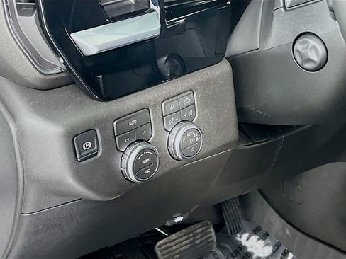 Certified 2026 GMC Sierra 1500 SLT w/ SLT Premium Plus Package image 9