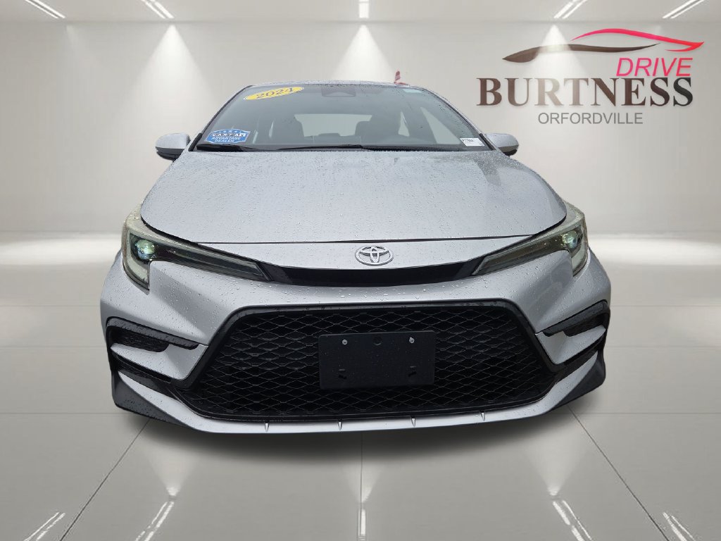 Used 2024 Toyota Corolla XSE FWD image 3