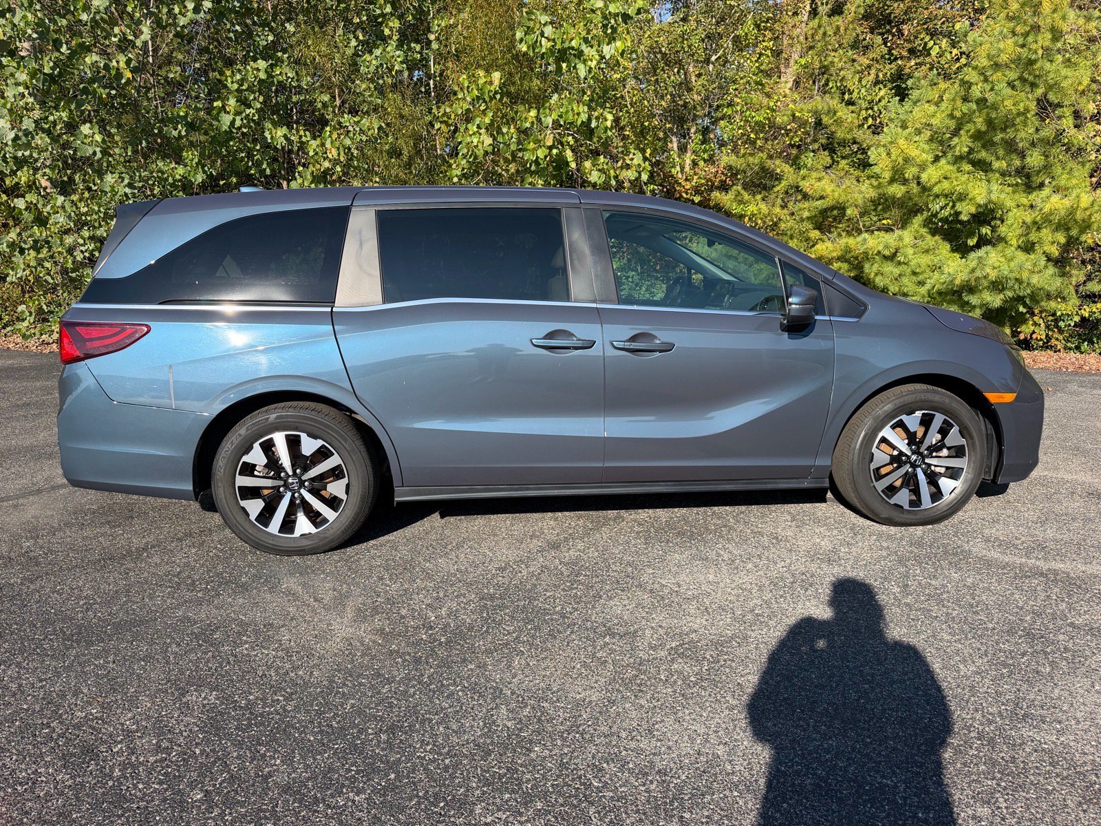 Used 2025 Honda Odyssey EX-L image 14