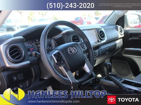 Used 2022 Toyota Tacoma SR5 RWD image 11