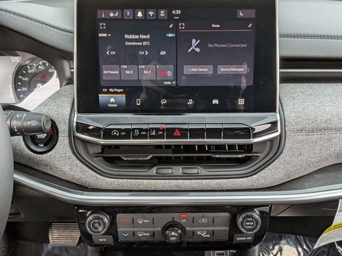 Certified 2024 Jeep Compass Latitude w/ Sun and Sound Group image 32