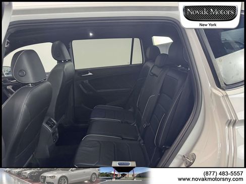 Used 2022 Volkswagen Tiguan SEL R-Line image 12