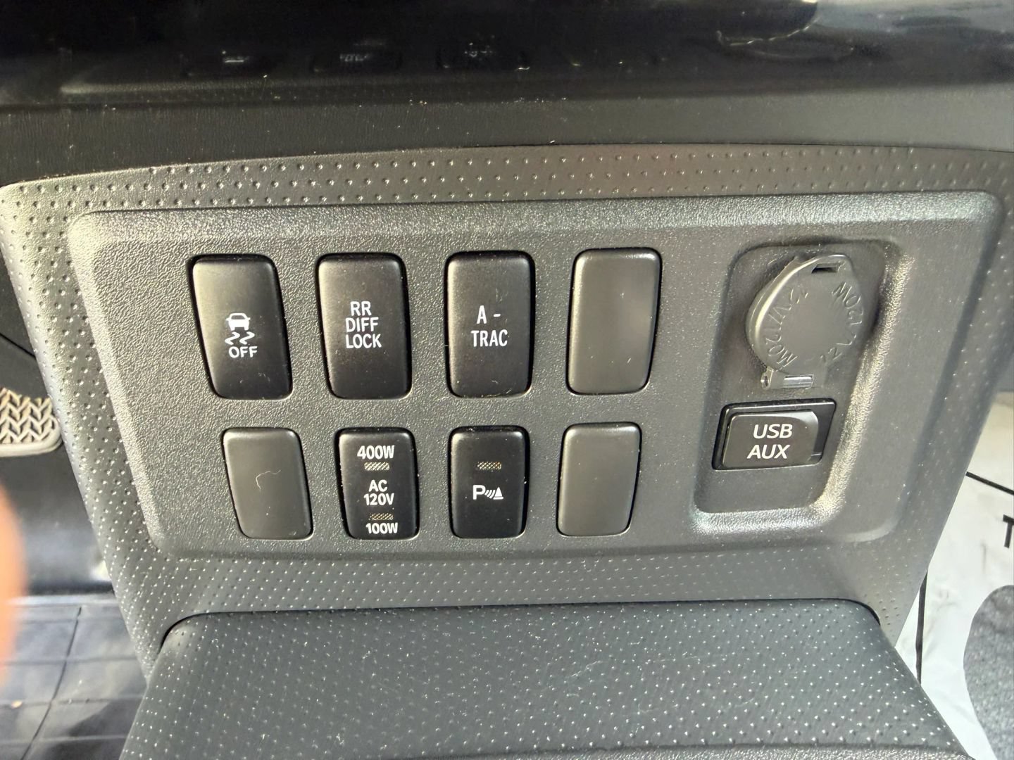 Used 2014 Toyota FJ Cruiser 4WD w/ Upgrade Package image 25