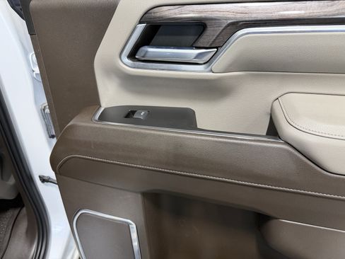 Used 2024 Chevrolet Silverado 2500 LTZ w/ LTZ Texas Edition image 33