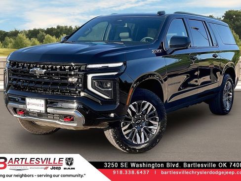 Used 2025 Chevrolet Suburban Z71 AWD/4WD image 1