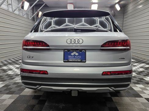 Used 2021 Audi Q7 3.0T Premium Plus w/ Premium Plus Package AWD/4WD image 6
