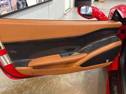 Used 2014 Ferrari 458 Spider RWD image 22