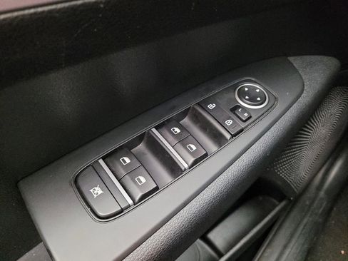 Used 2024 Kia Forte LXS image 27