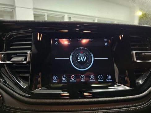 Certified 2023 Dodge Durango SXT Launch Edition image 23