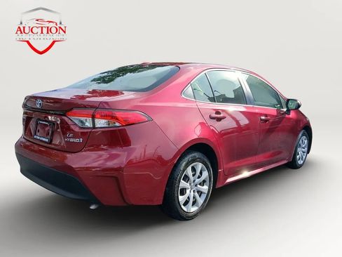 Used 2024 Toyota Corolla LE FWD image 5