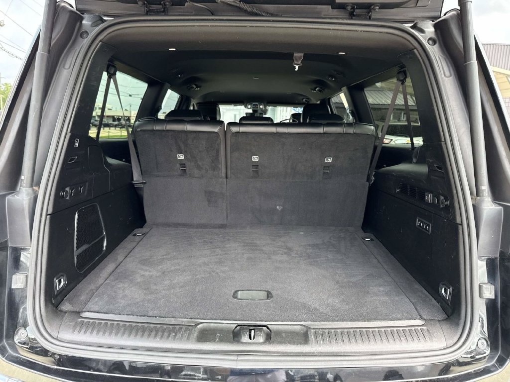 Used 2024 Jeep Wagoneer L Series III w/ Flexible Seating Group AWD/4WD image 8