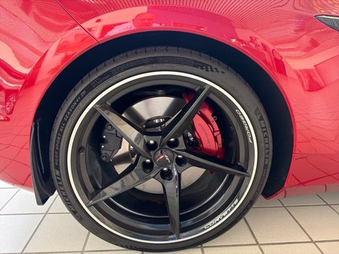 Used 2024 Chevrolet Corvette Z06 w/ Chrome Exterior Badge Package RWD image 6