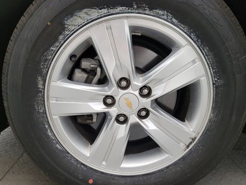Used 2021 Chevrolet Trax LS w/ Tint and Cruise Package FWD image 31
