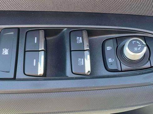 Certified 2025 Subaru Forester Premium image 10