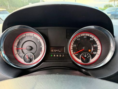 Used 2017 Dodge Grand Caravan SXT FWD image 16