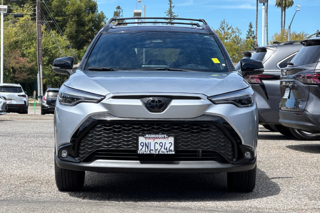 Certified 2024 Toyota Corolla Cross AWD Hybrid w/ Convenience Package image 8