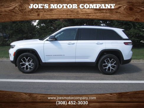 Used 2023 Jeep Grand Cherokee Limited w/ Trailer Tow Prep Group (B) AWD/4WD image 1