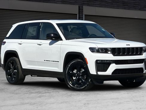 New 2026 Jeep Grand Cherokee Limited w/ Limited Altitude Package AWD/4WD image 2