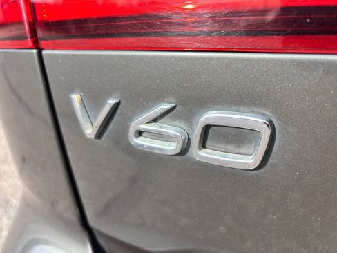 Used 2020 Volvo V60 T5 Cross Country w/ Protection Package Premier AWD/4WD image 14