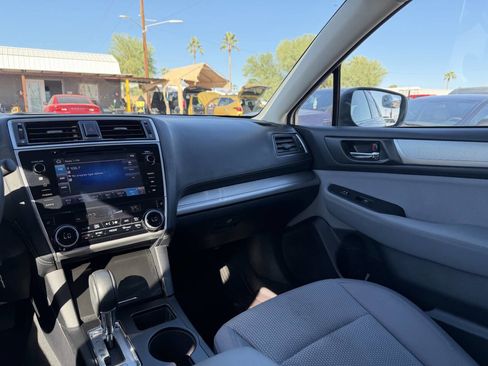 Used 2018 Subaru Outback 2.5i Premium image 23