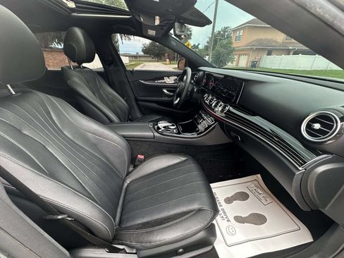 Used 2017 Mercedes-Benz E 300 image 11