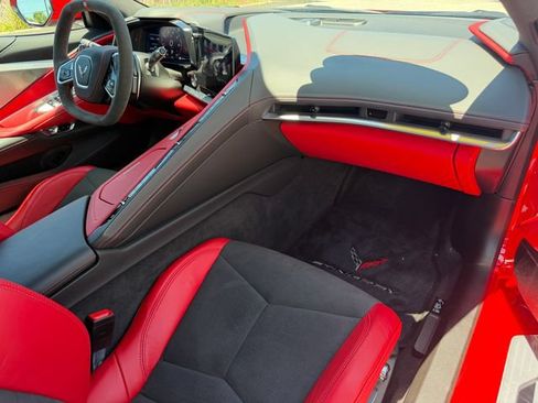 Used 2022 Chevrolet Corvette Stingray Premium Conv w/ Z51 Performance Package RWD image 15