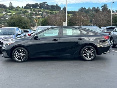 Used 2024 Kia Forte LXS image 6