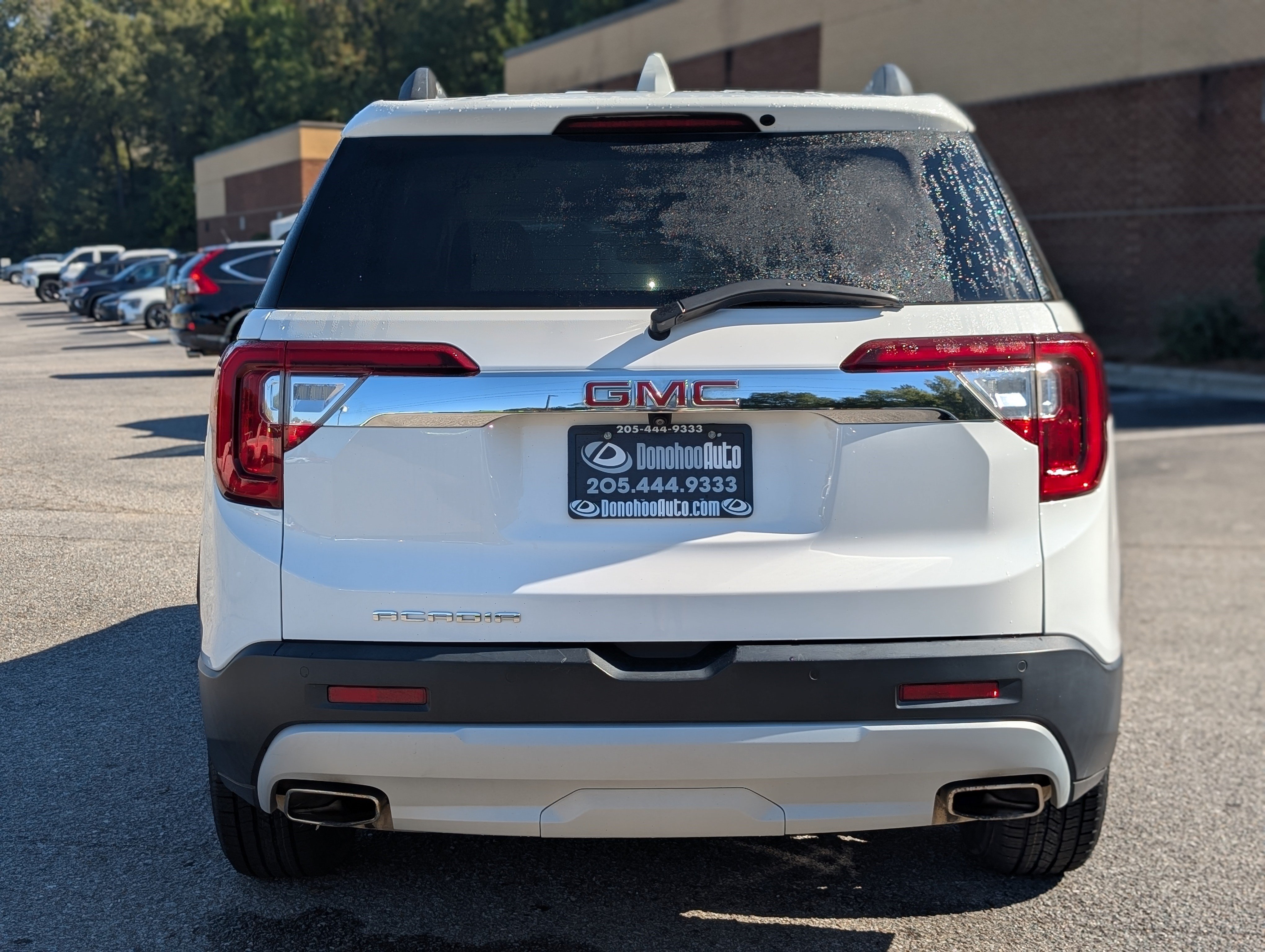 Used 2022 GMC Acadia SLE w/ Driver Convenience Package FWD image 8