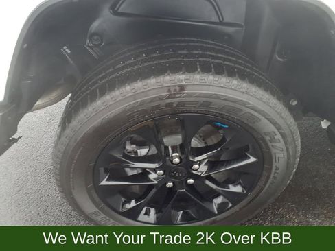 Used 2023 Jeep Wrangler Unlimited Sahara w/ Cold Weather Group image 18