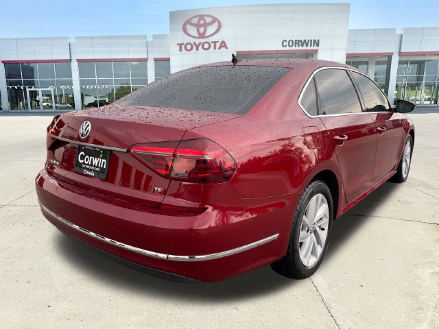 Used 2018 Volkswagen Passat 2.0T SE w/ SE Lighting Package FWD image 5