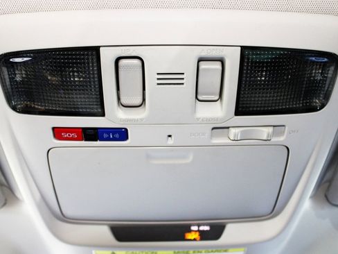 Used 2016 Subaru Outback 2.5i Limited image 26