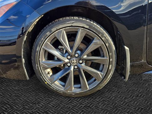 Used 2023 Toyota Corolla SE image 11
