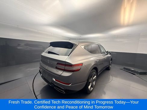 Used 2023 Genesis GV80 2.5T w/ Prestige Package AWD/4WD image 3