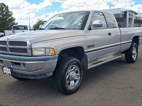 Used 1997 Dodge Ram 2500 Truck 4x4 Club Cab image 4