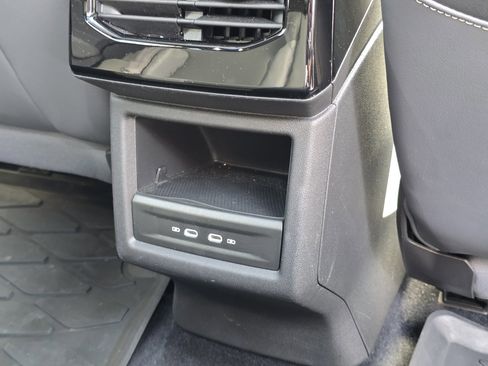 Certified 2023 Volkswagen ID.4 Pro S image 28