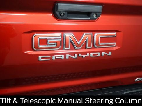 Used 2024 GMC Canyon AT4 w/ AT4 Premium Package AWD/4WD image 30