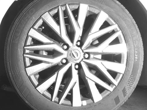 Used 2025 Nissan Altima 2.5 SV FWD image 12