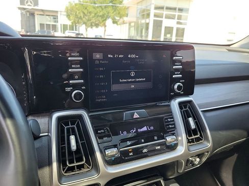 Used 2021 Kia Sorento EX w/ Panoramic Sunroof Package AWD/4WD image 19