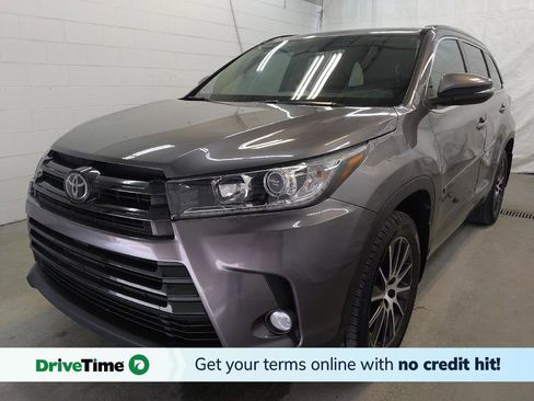Used 2017 Toyota Highlander XLE image 1