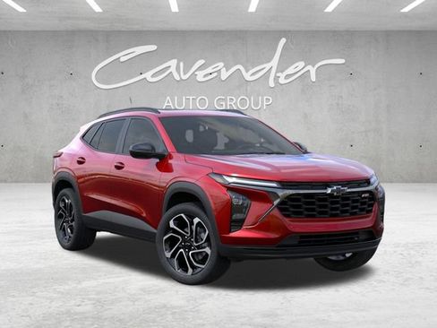 New 2026 Chevrolet Trax RS w/ Sunroof Package FWD image 7