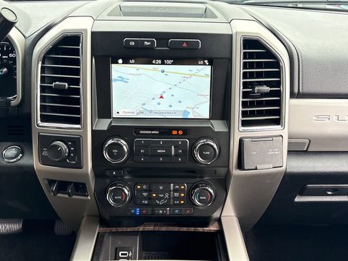 Used 2018 Ford F350 Lariat w/ Lariat Ultimate Package AWD/4WD image 23