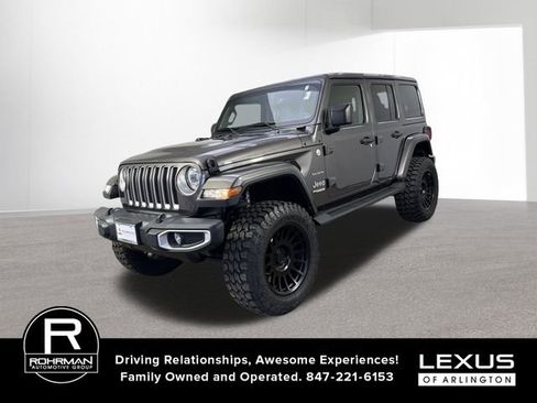 Used 2021 Jeep Wrangler Unlimited Sahara AWD/4WD image 2